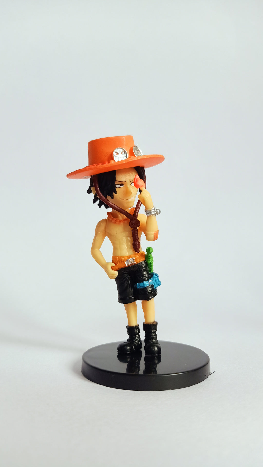 One Piece Mini Figure Set – Set of 8 Collectibles