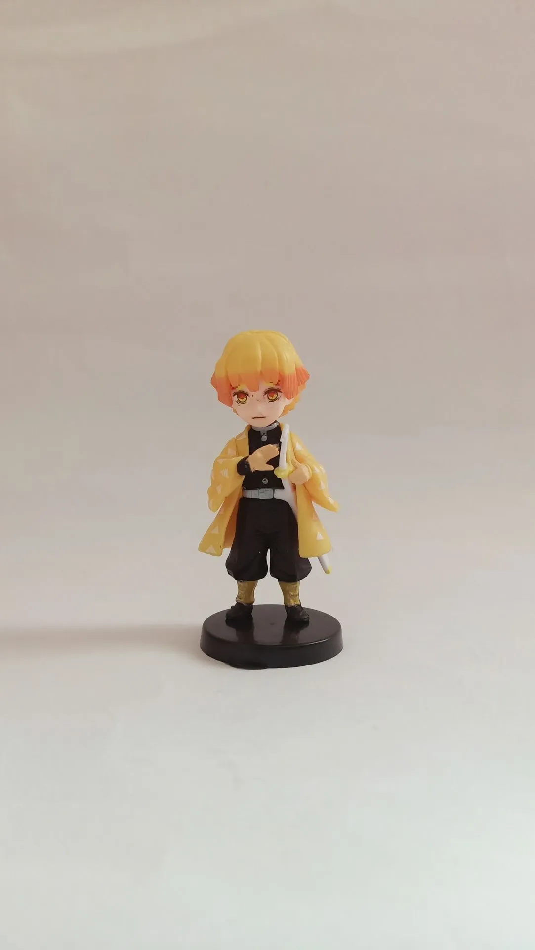 Zenitsu Agatsuma Mini Action Figure 7 cm | Anime Collectible from Demon Slayer