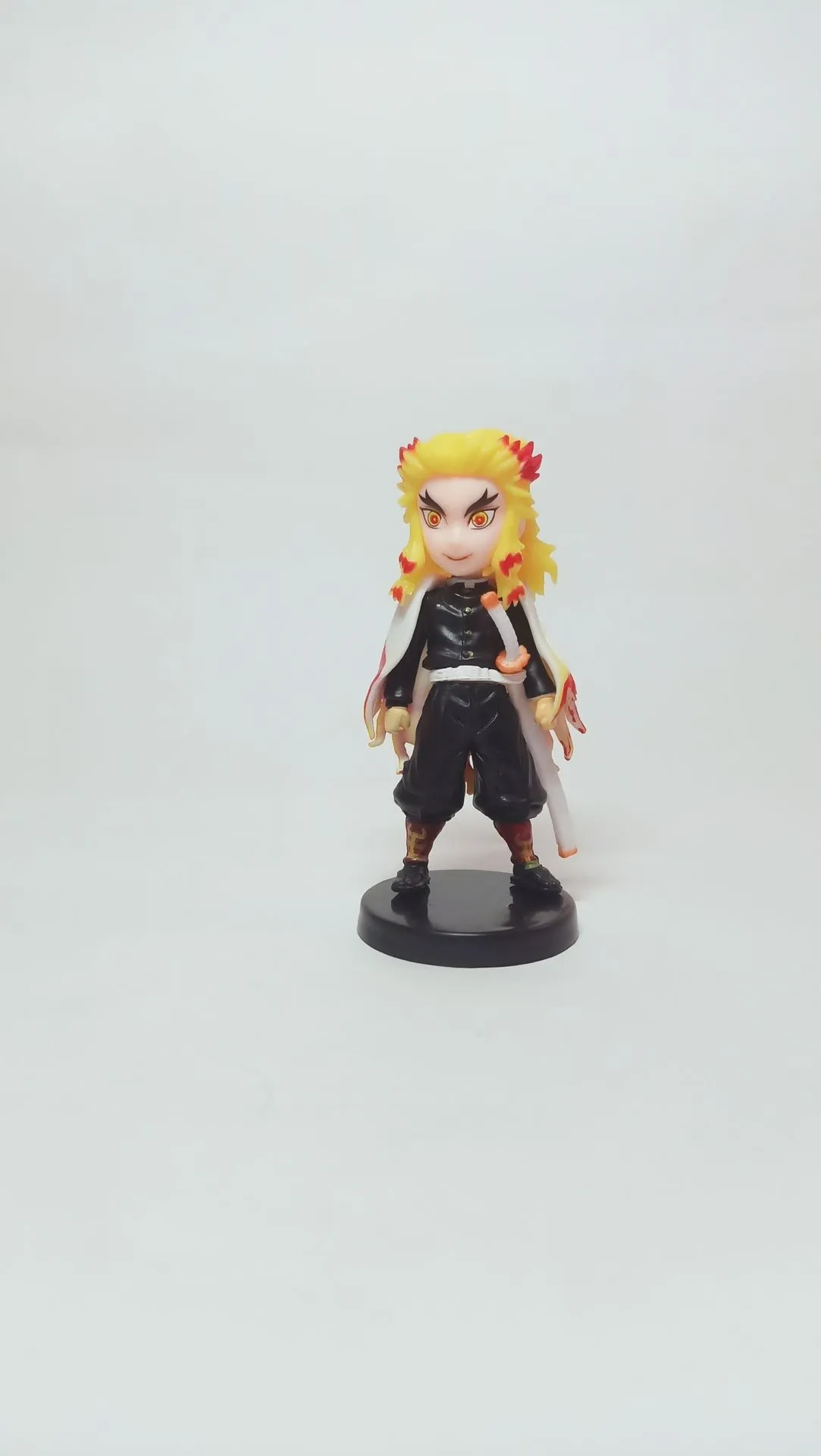 Kyojuro Rengoku Mini Action Figure 7 cm | Anime Collectible from Demon Slayer